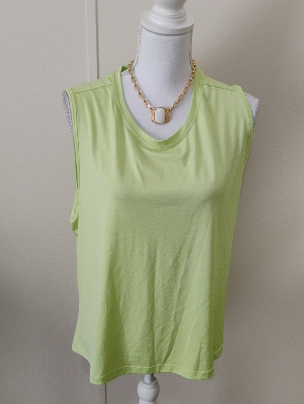 Avia Tank Top